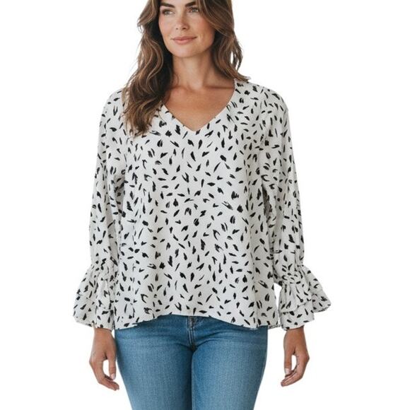 Vine & Love Tops - Vine & Love Blouse Size Medium White with Black Brushstroke Print Long Sleeve